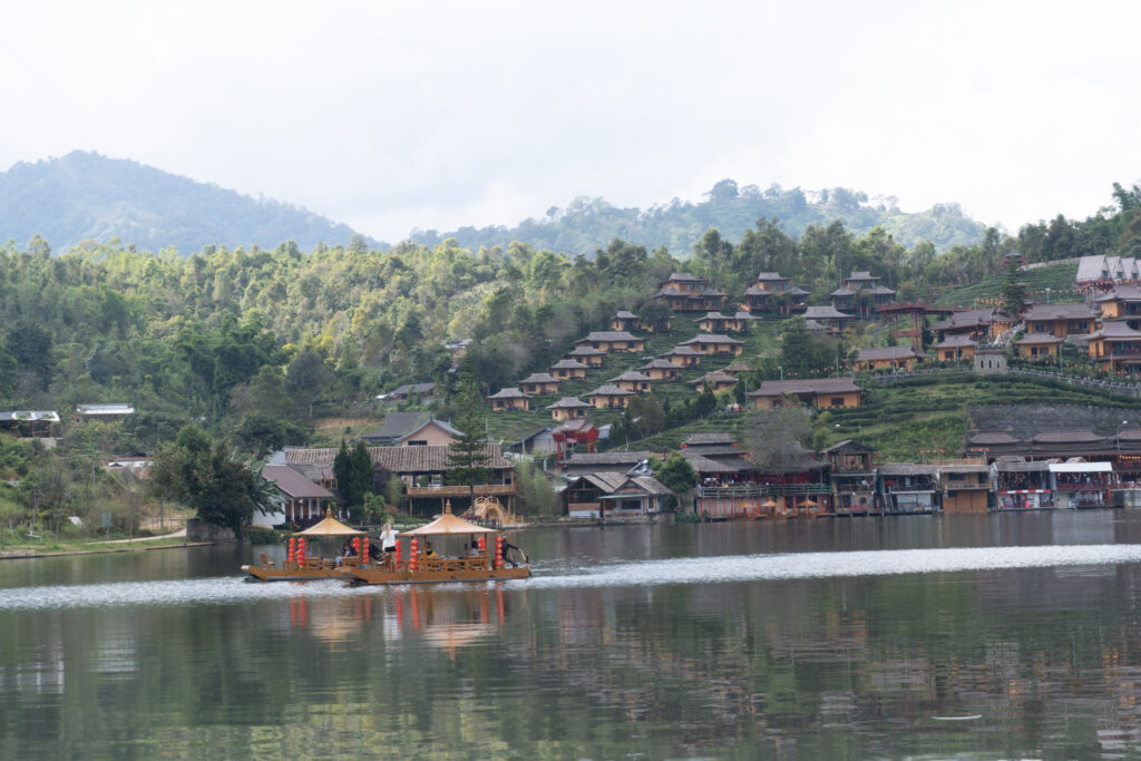 วิวหมู่บ้านรักไทย